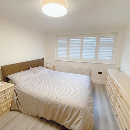 Colnbrook Home Near London Heathrow, Slough,Windsor,Legoland מראה חיצוני תמונה