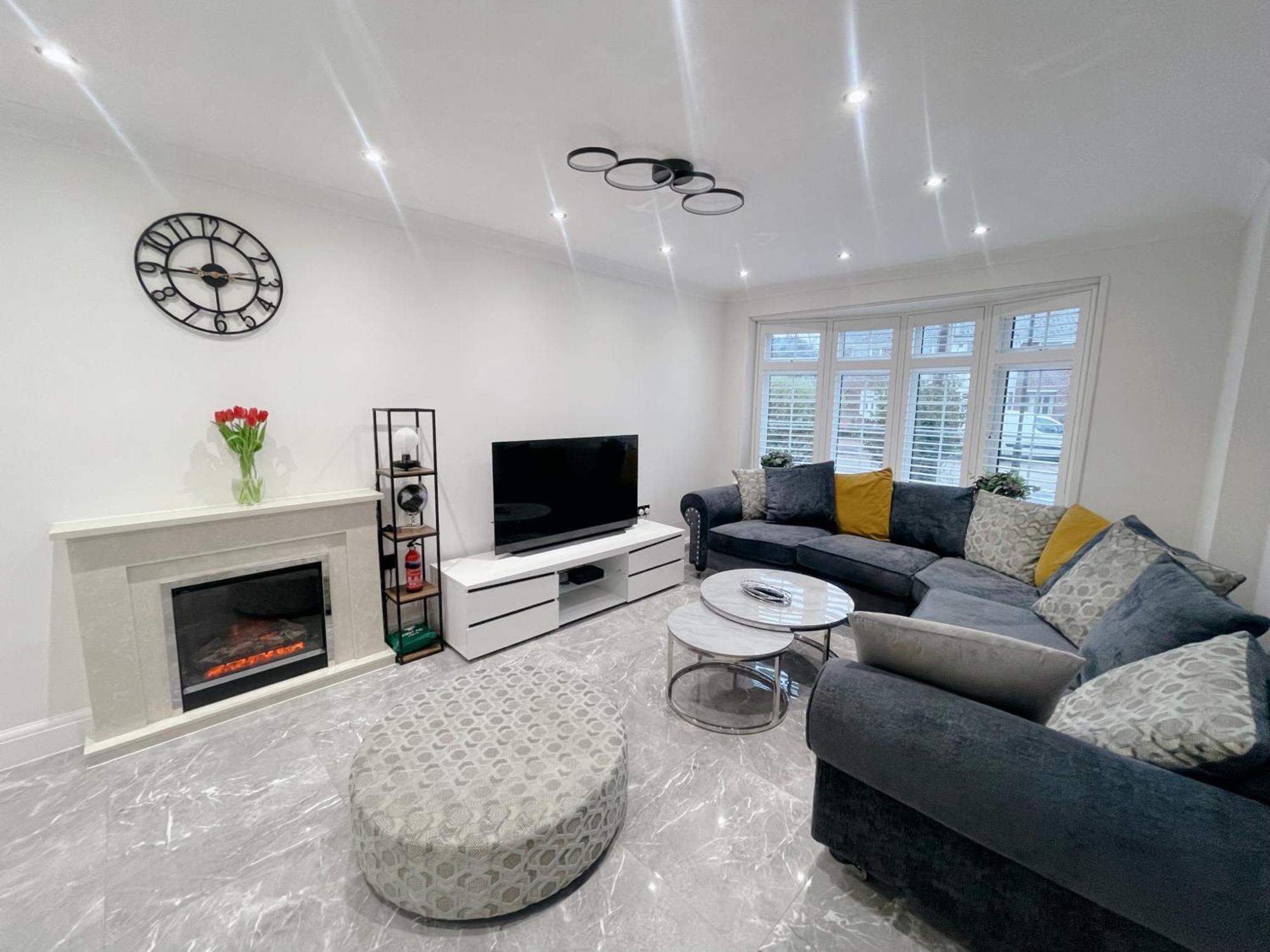 Colnbrook Home Near London Heathrow, Slough,Windsor,Legoland מראה חיצוני תמונה